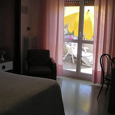 Tenda Hotel Falconara Marittima
