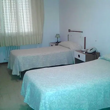 Hotel Tenda 2*